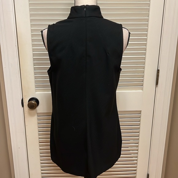 Trina Turk Tunic, Sleeveless, Turtleneck in Black, Size 6, EUC - Picture 10 of 17